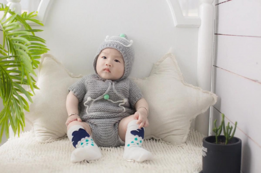 武汉供卵试管机构宝宝揉眼睛是怎么回事 武汉供卵试管机构宝宝揉眼睛是怎么回事